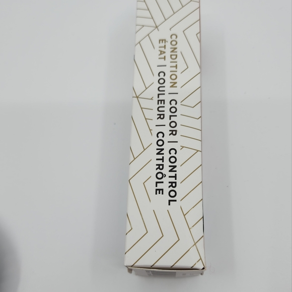 Billion Dollar Brows Kit New in Box - Picture 4 of 5